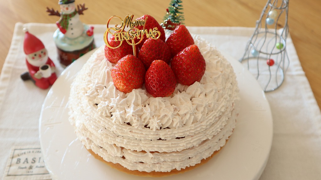 まんまるおおきなホットケーキのもとをホットクックで作ったクリスマスケーキ