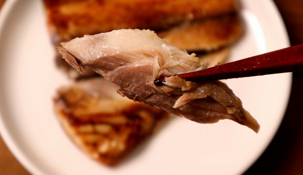 ホットクックで焼いた塩サバの焼き魚